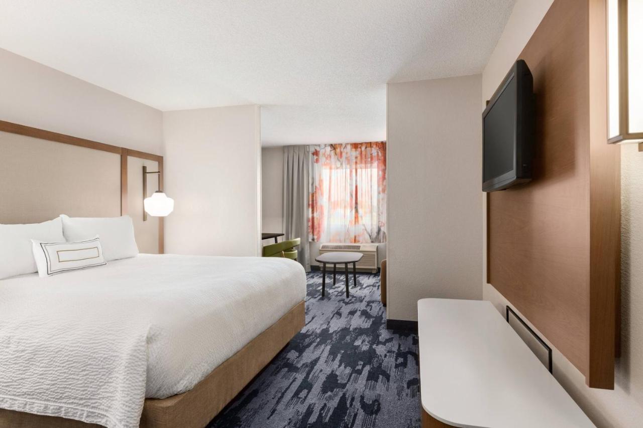 Fairfield Inn Erie Millcreek Mall Exterior foto